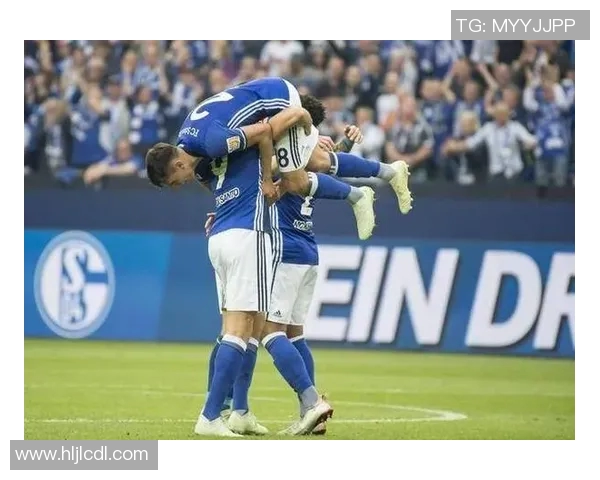 沙尔克04客场逆袭!终结勒沃库森不败战绩!